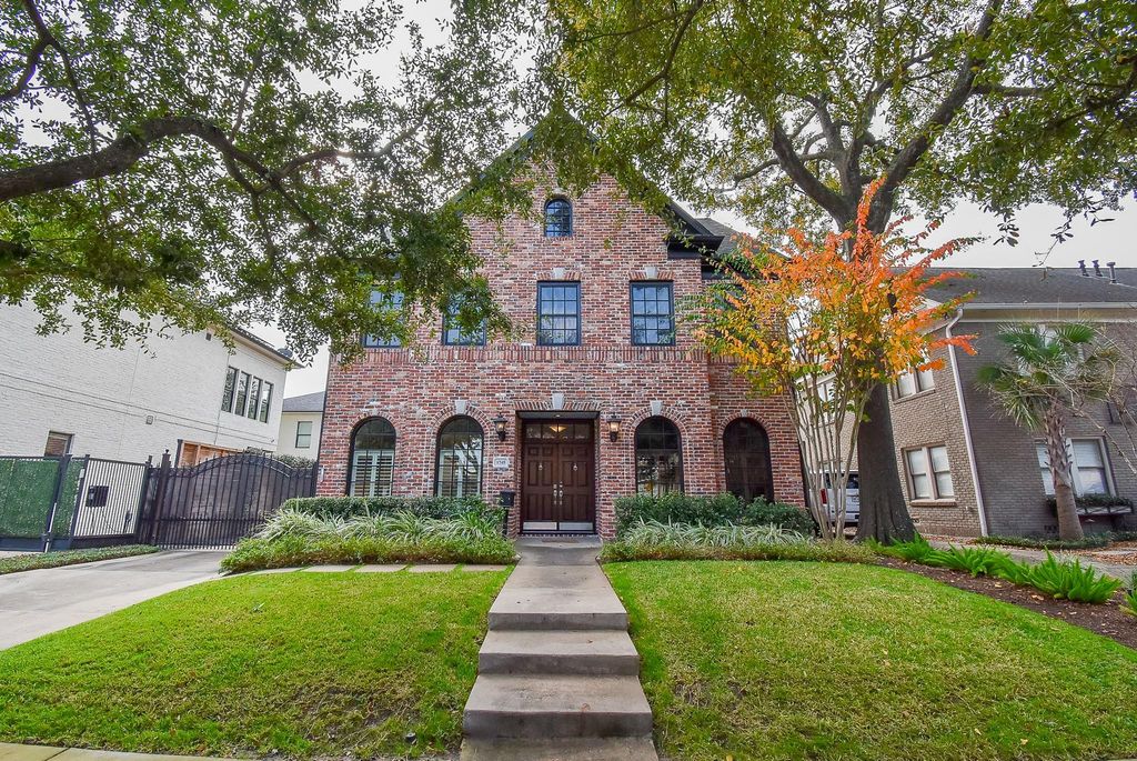 1745 Hawthorne Street, Houston, TX 77098