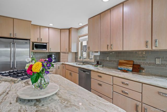 3882 LAKE LAPEER Drive, Elba Township, MI 48455