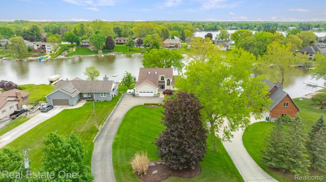 3882 LAKE LAPEER Drive, Elba Township, MI 48455