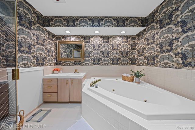 3882 LAKE LAPEER Drive, Elba Township, MI 48455