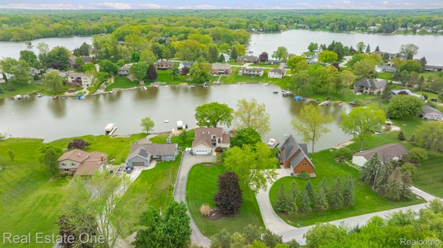 3882 LAKE LAPEER Drive, Elba Township, MI 48455