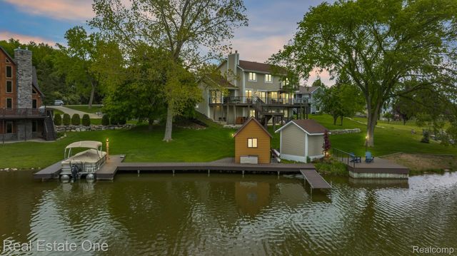 3882 LAKE LAPEER Drive, Elba Township, MI 48455