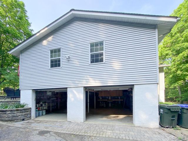 72 Old Quaker Hill Road, Monroe, NY 10950