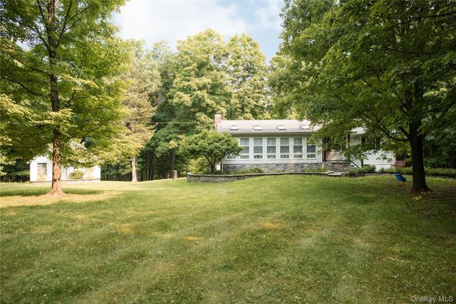 72 Old Quaker Hill Road, Monroe, NY 10950