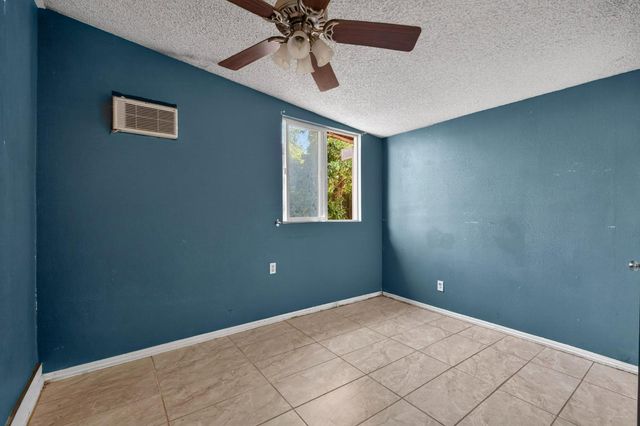 13591 E 5th Street, Parlier, CA 93648