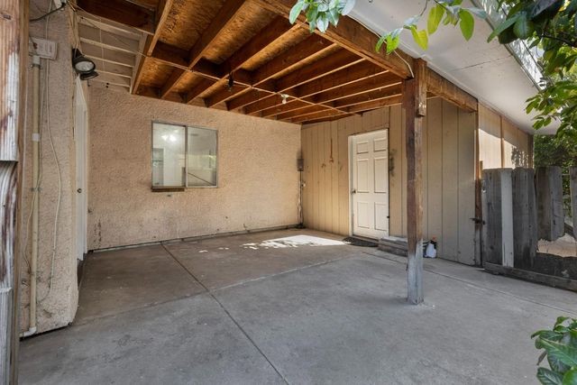 13591 E 5th Street, Parlier, CA 93648