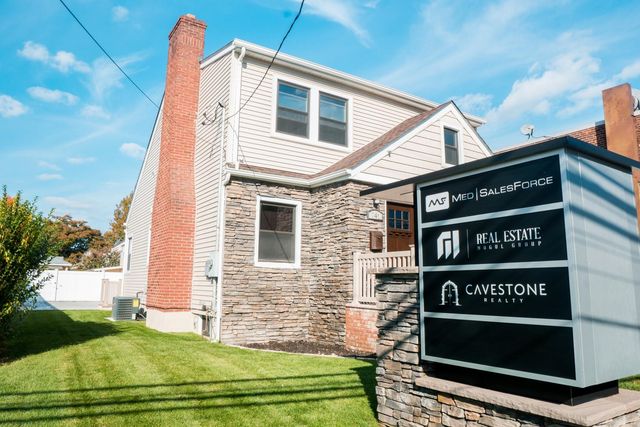 749 Front Street, Hempstead, NY 11550