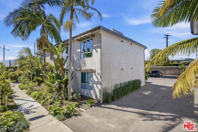 3425 Helms Avenue, Culver City, CA 90232
