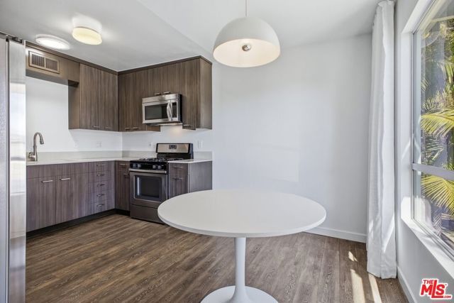 3425 Helms Avenue, Culver City, CA 90232