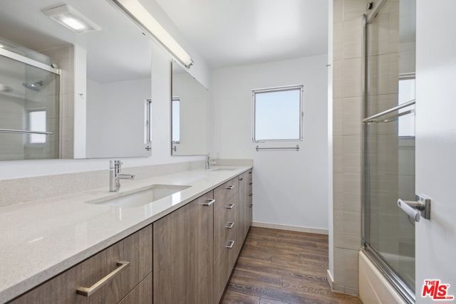3425 Helms Avenue, Culver City, CA 90232
