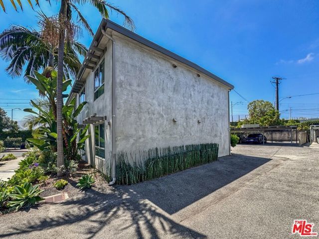 3425 Helms Avenue, Culver City, CA 90232