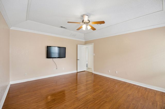 5401 Oak Branch Drive, Arlington, TX 76016