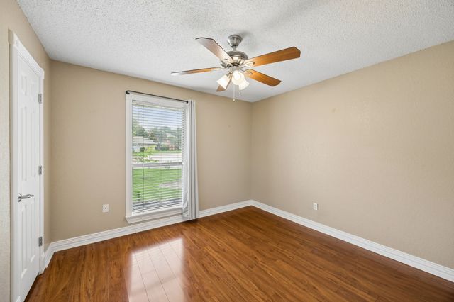 5401 Oak Branch Drive, Arlington, TX 76016