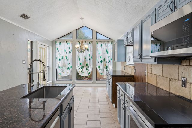 5401 Oak Branch Drive, Arlington, TX 76016