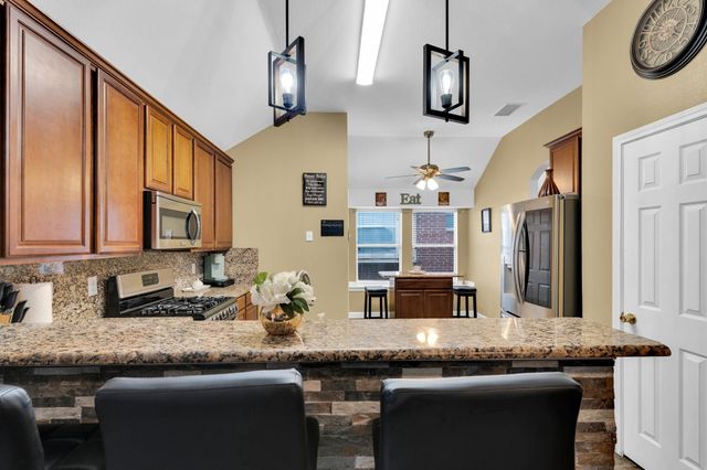 1136 Essex Drive, Cedar Hill, TX 75104