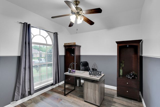 1136 Essex Drive, Cedar Hill, TX 75104