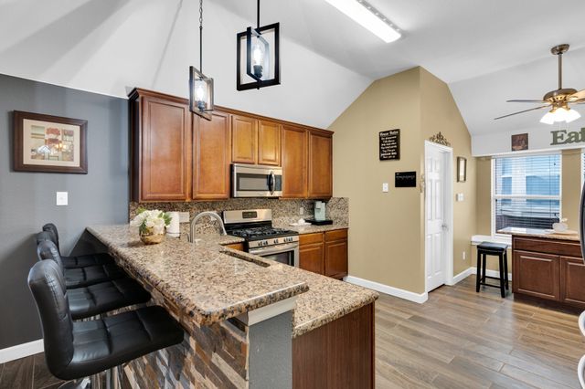 1136 Essex Drive, Cedar Hill, TX 75104