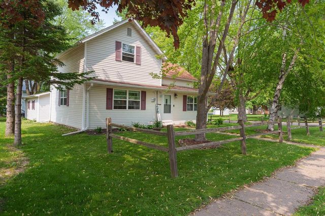 400 W Mill Street, Loyal, WI 54446
