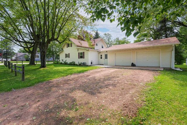 400 W Mill Street, Loyal, WI 54446