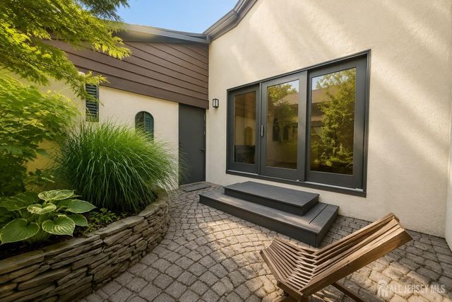 187 Sayre Drive, Plainsboro, NJ 08540