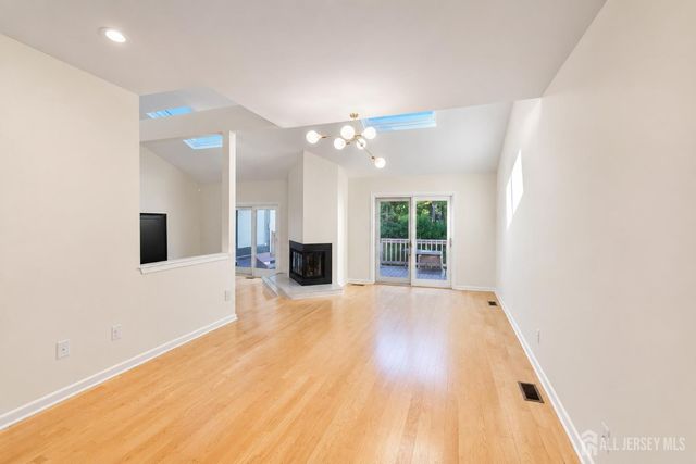 187 Sayre Drive, Plainsboro, NJ 08540