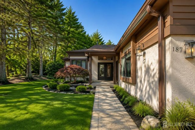 187 Sayre Drive, Plainsboro, NJ 08540