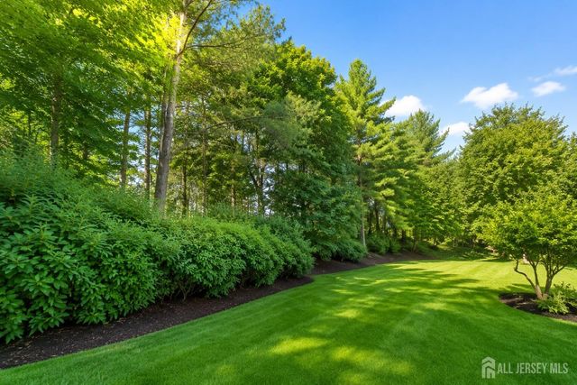 187 Sayre Drive, Plainsboro, NJ 08540