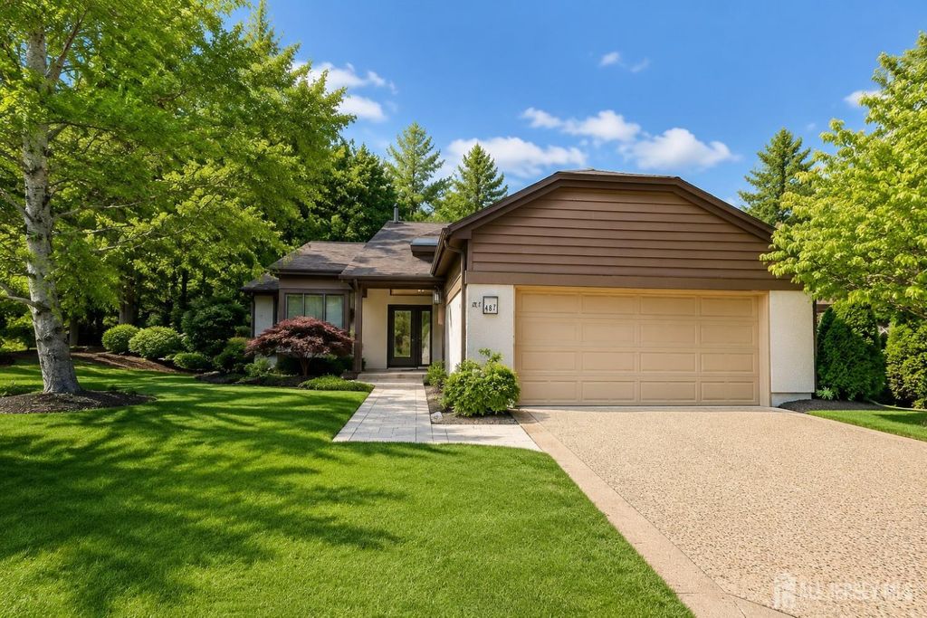187 Sayre Drive, Plainsboro, NJ 08540