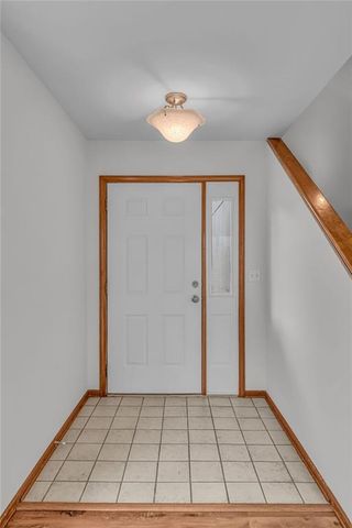 2752 Grand Circle, Lawrence, KS 66047