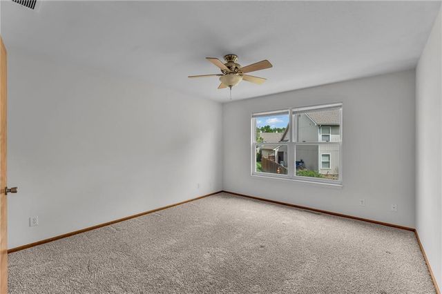 2752 Grand Circle, Lawrence, KS 66047