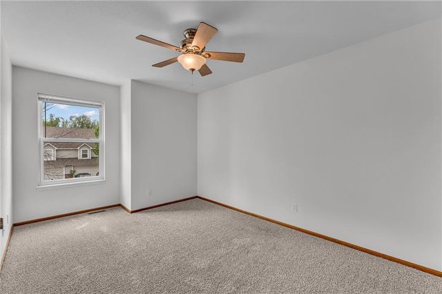 2752 Grand Circle, Lawrence, KS 66047