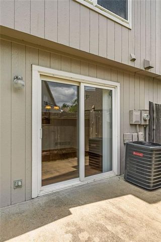 2752 Grand Circle, Lawrence, KS 66047
