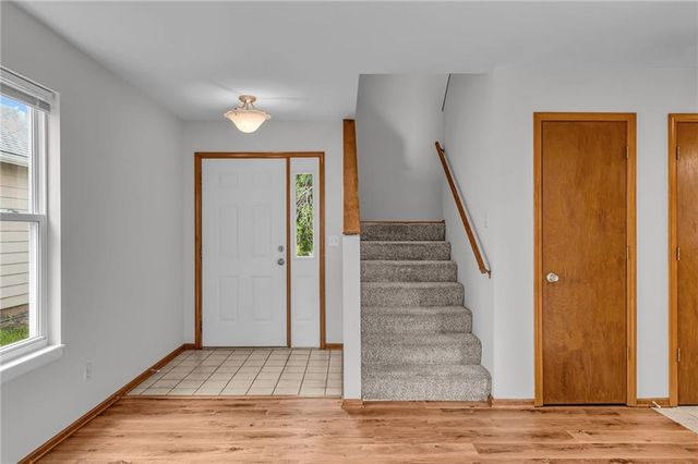 2752 Grand Circle, Lawrence, KS 66047