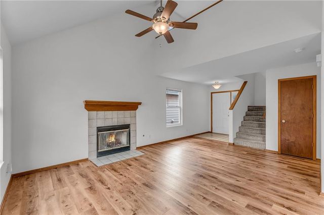 2752 Grand Circle, Lawrence, KS 66047