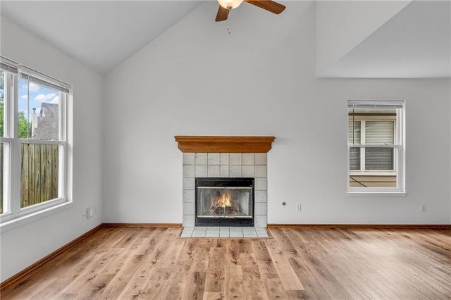 2752 Grand Circle, Lawrence, KS 66047