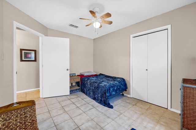 313 Cocopa Drive, Lake Kiowa, TX 76240
