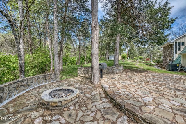 651 Rangewood Road, Piney Flats, TN 37686