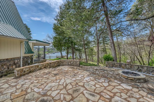 651 Rangewood Road, Piney Flats, TN 37686