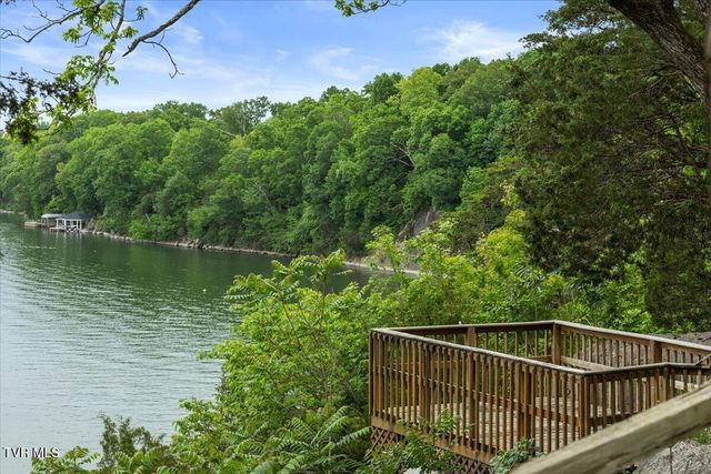 651 Rangewood Road, Piney Flats, TN 37686