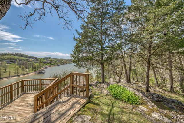 651 Rangewood Road, Piney Flats, TN 37686