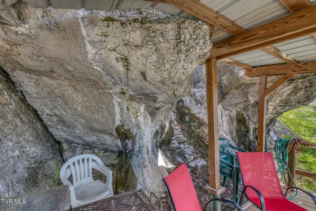 651 Rangewood Road, Piney Flats, TN 37686