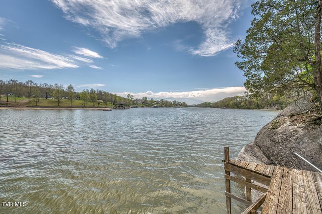 651 Rangewood Road, Piney Flats, TN 37686