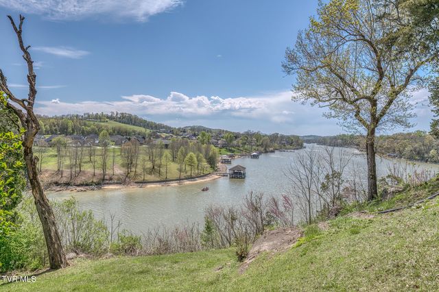 651 Rangewood Road, Piney Flats, TN 37686