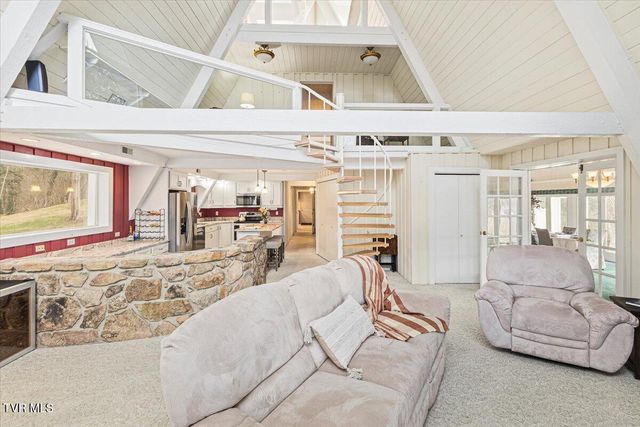 651 Rangewood Road, Piney Flats, TN 37686