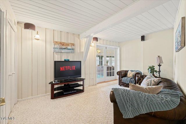 651 Rangewood Road, Piney Flats, TN 37686