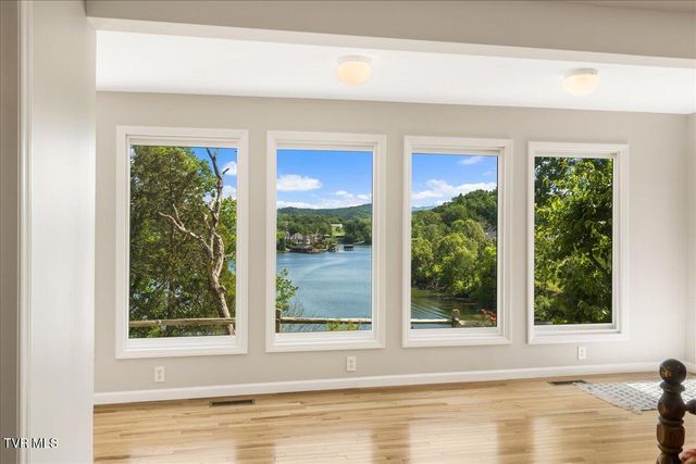 651 Rangewood Road, Piney Flats, TN 37686