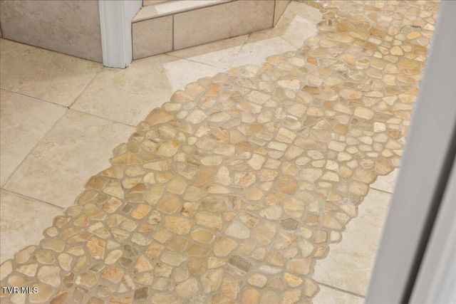 651 Rangewood Road, Piney Flats, TN 37686