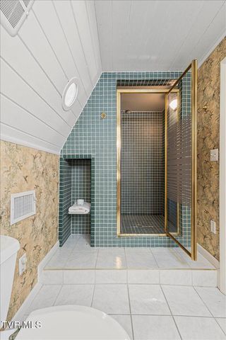 651 Rangewood Road, Piney Flats, TN 37686