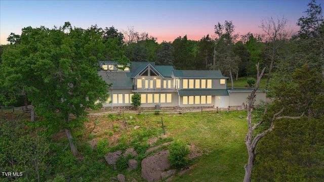 651 Rangewood Road, Piney Flats, TN 37686