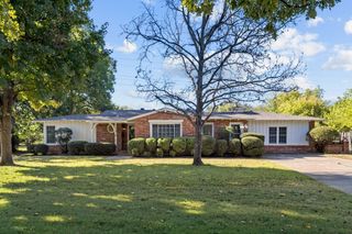 7016 Deville Drive, North Richland Hills, TX 76180